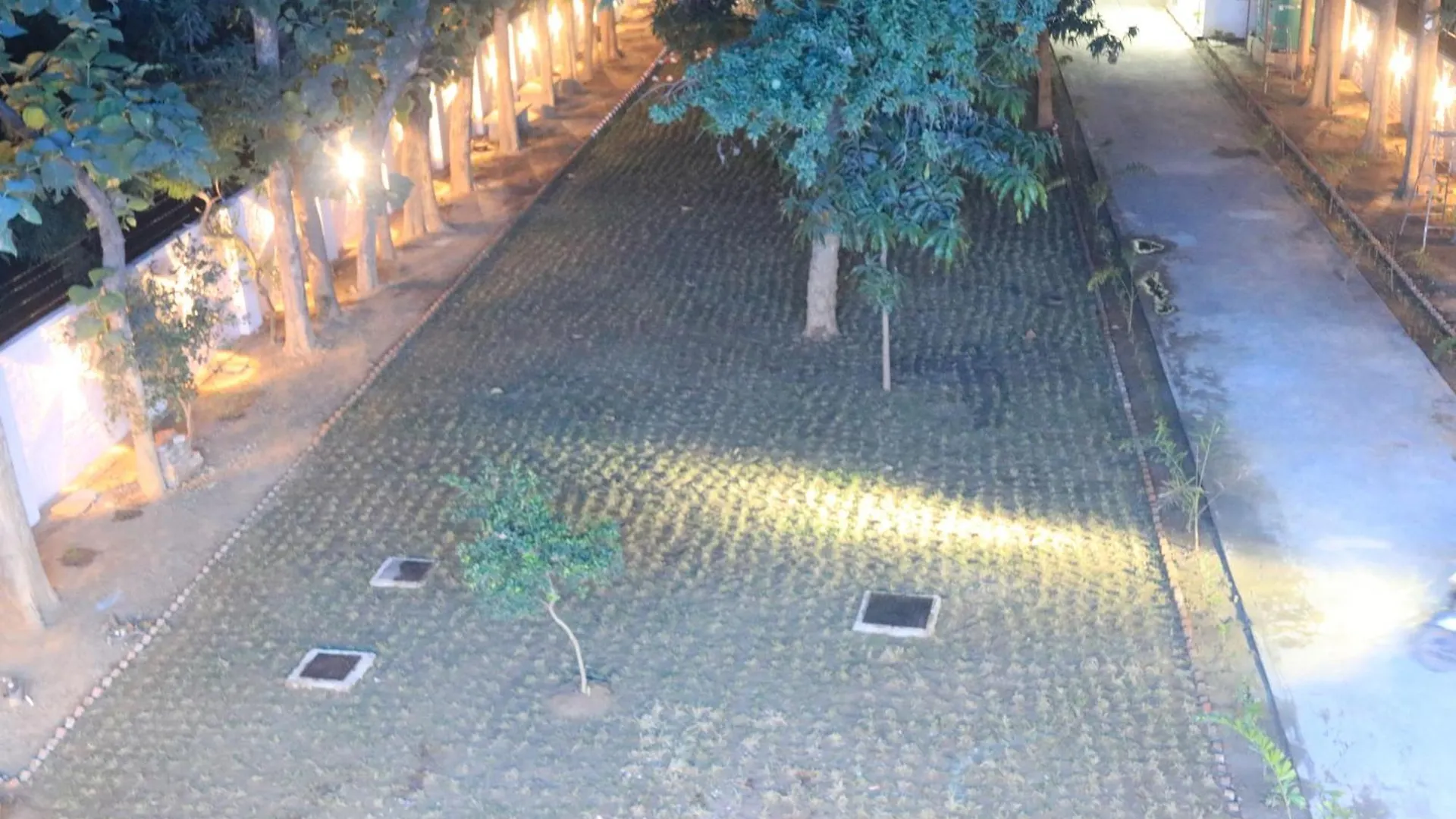 Kaashi Villaa Varanasi 0*,  India